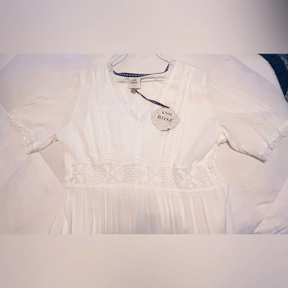 Knox Rose White Goddess Dress with Lace Detail - Picture 4 of 5